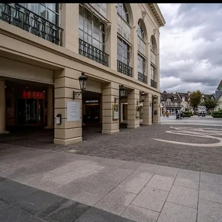 : Magnifique En Face Du Casino ! Deauville