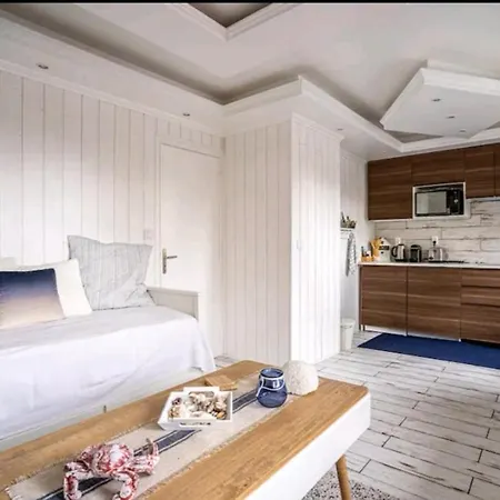 Apartment : Magnifique En Face Du Casino !